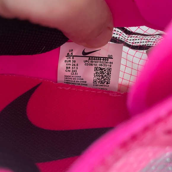 Nike vaporfly 4% zoomX pink GUC size 8 women (6.5 men) - Picture 5 of 5